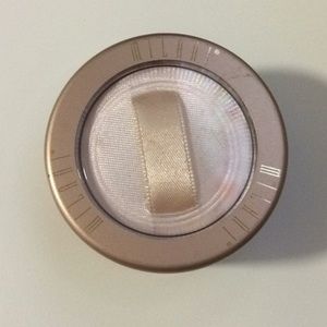 05 dark loose powder